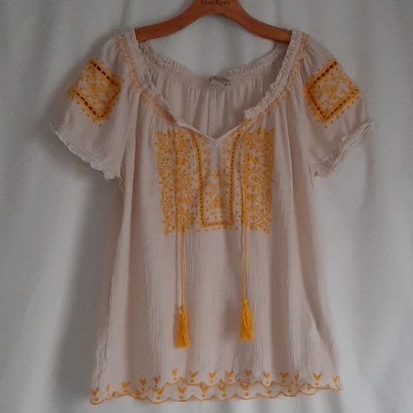 Lucky Brand Tops - Lucky Brand Yellow Cream Embroidered Top Sz M